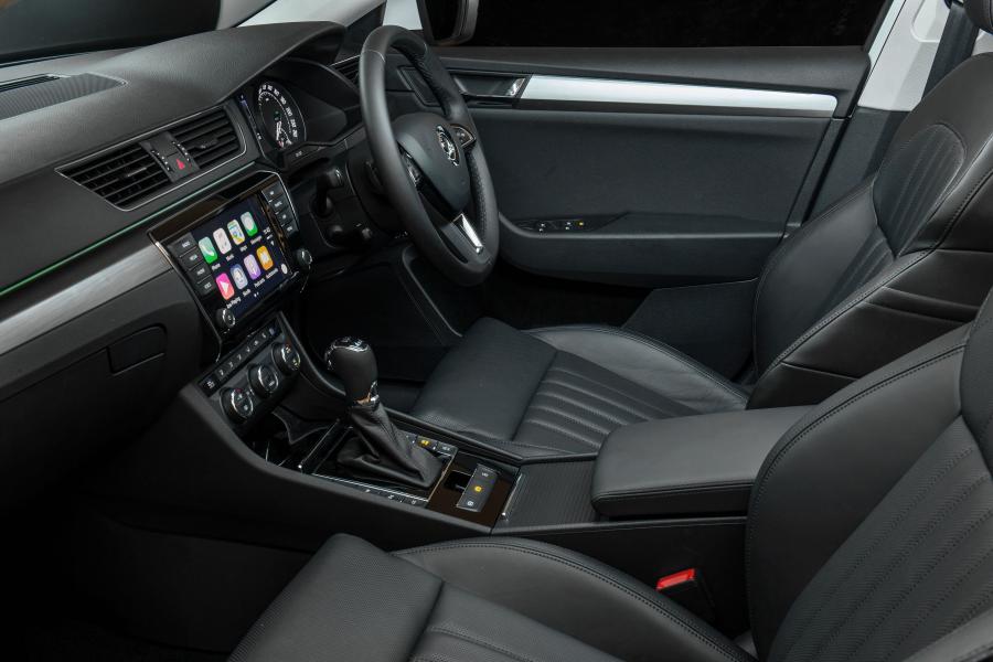  Skoda Superb 4x4 2016 года  (AU) (фото 3 из 18)